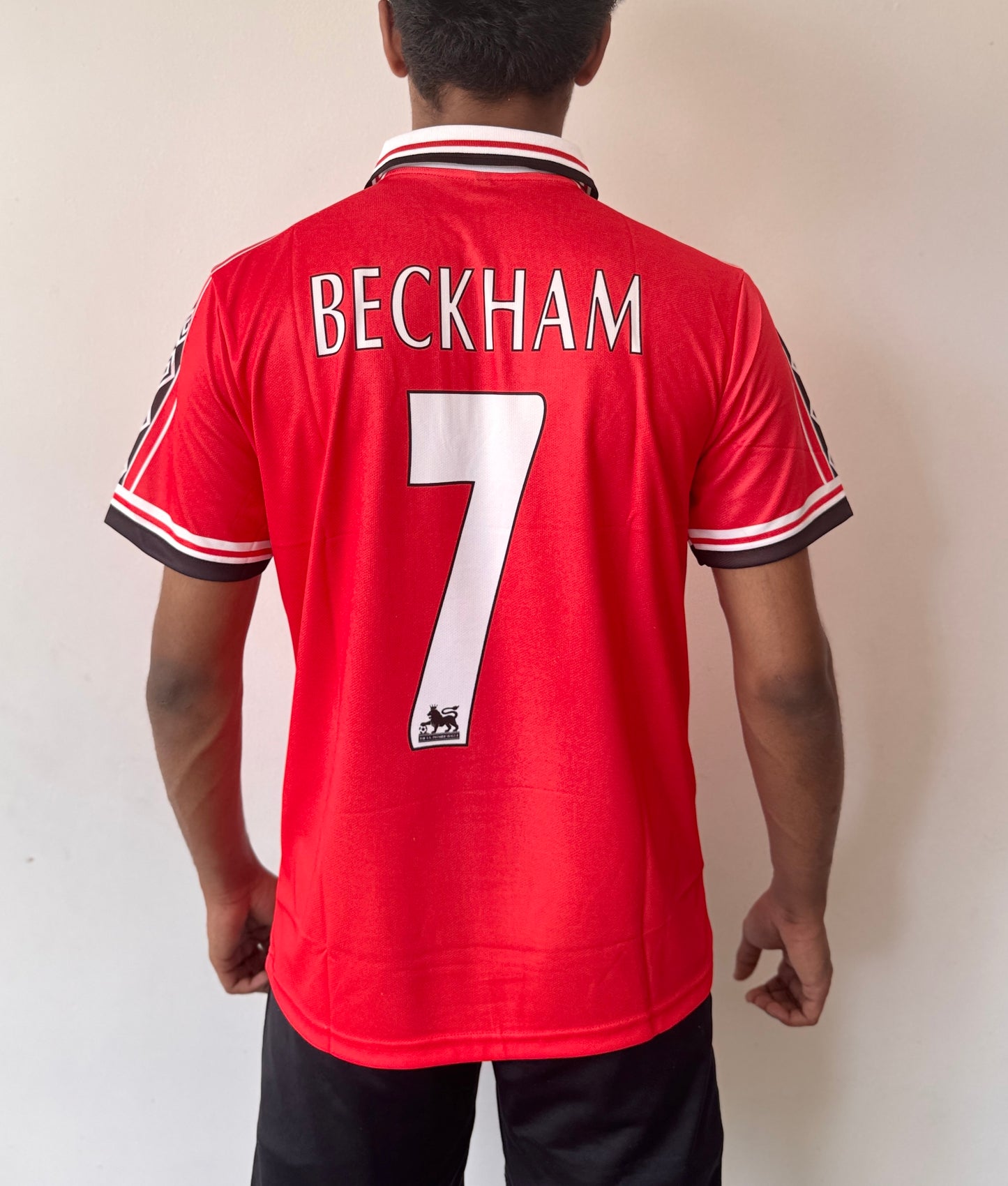 MAN UTD BECKHAM POLO (HALF SLEVEE ) ZIP -EMBROIDERY