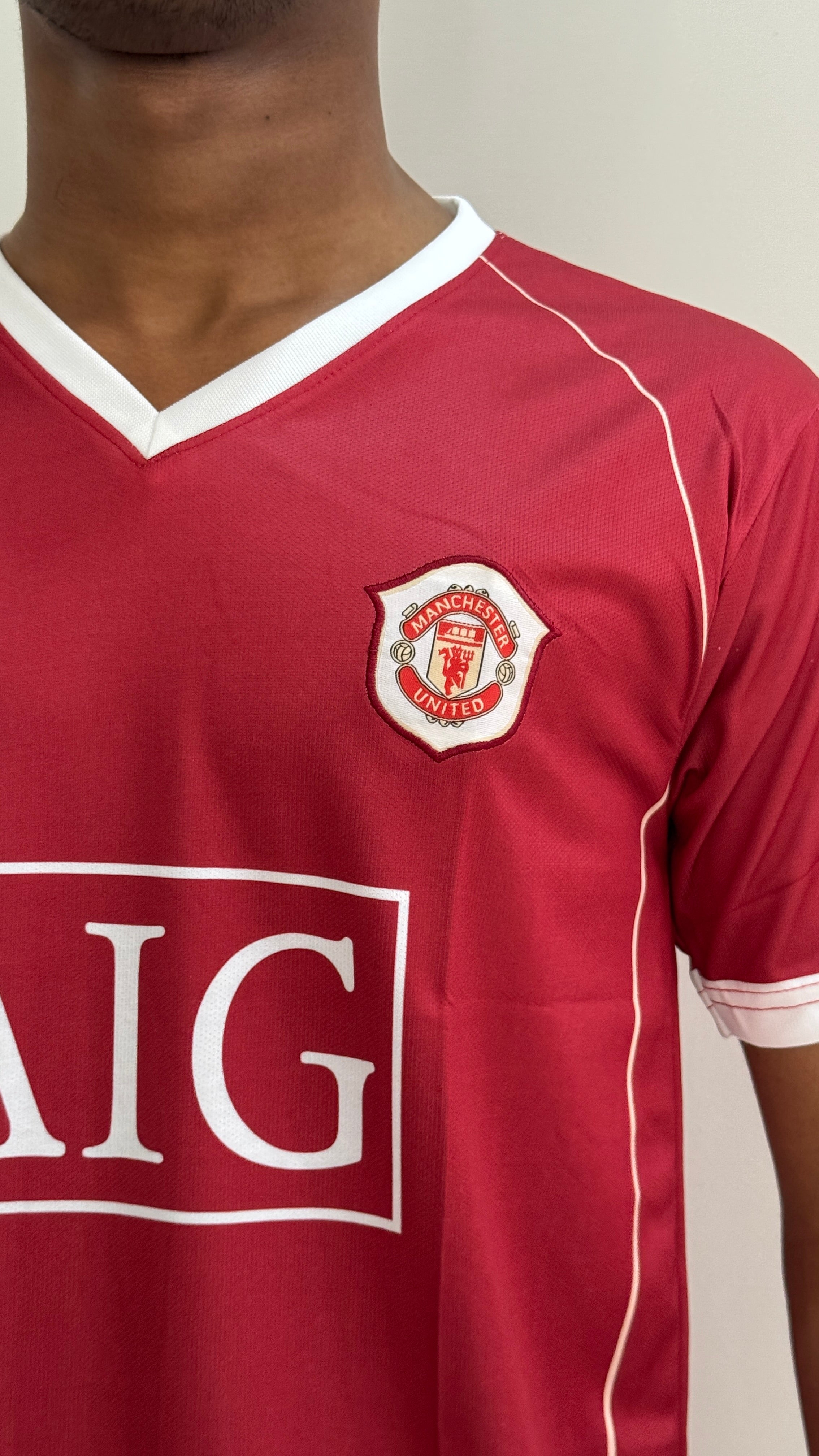 MANCHESTER UNITED 2006/07 HOME AIG HALF SLEVEE-CR7 EMBROIDERY