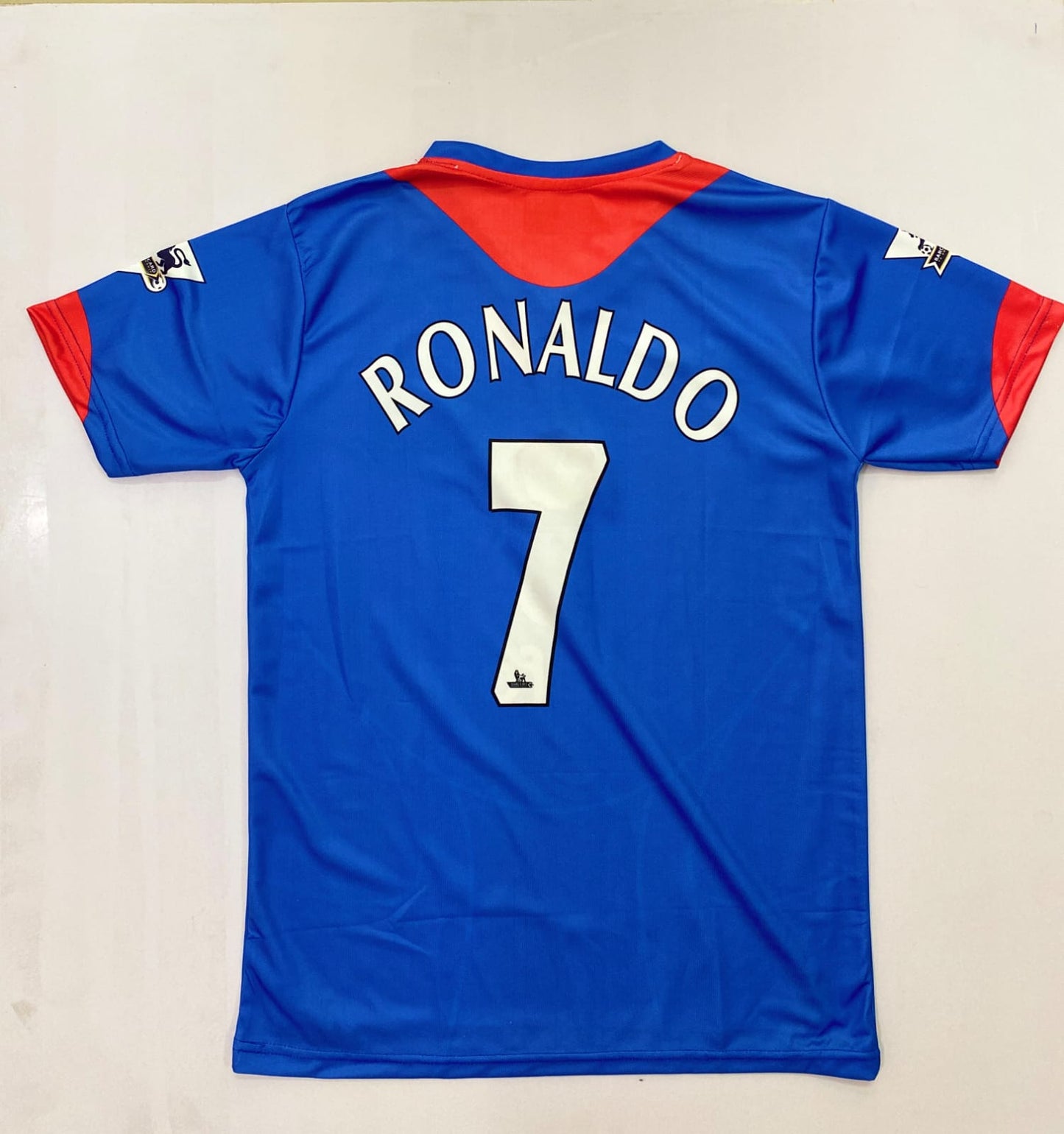 MAN UTD 2005/06 AWAY BLUE KIT (HALF SLEVEE)-EMBROIDERY
