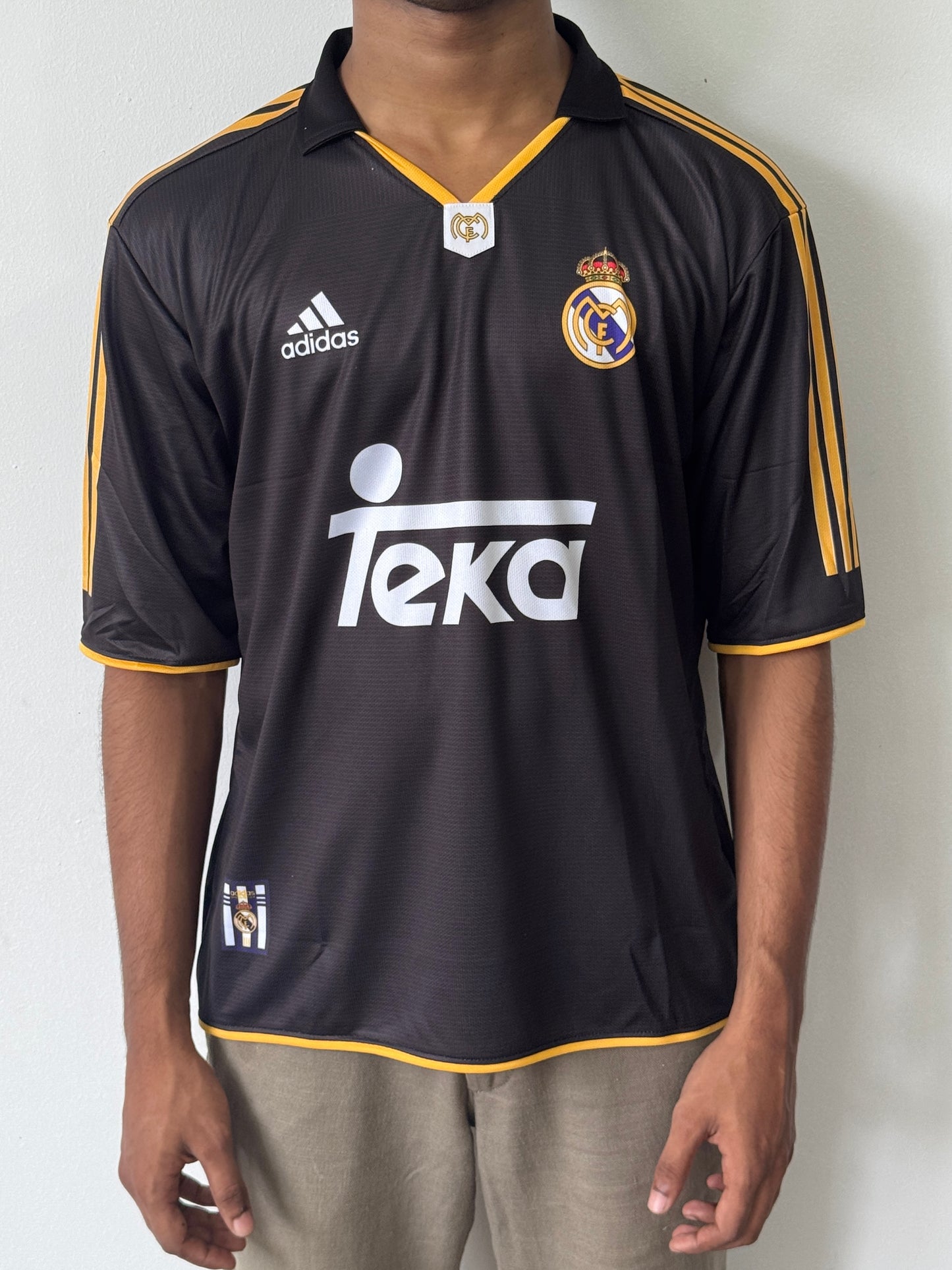 REAL MADRID 2000 AWAY FIVE SLEVEE-PRINTED