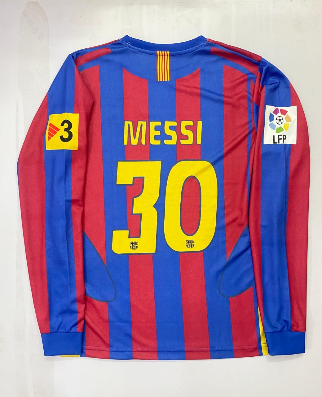 FC BARCELONA 2005 HOME FULL SLEVEE MESSI -EMBROIDERY