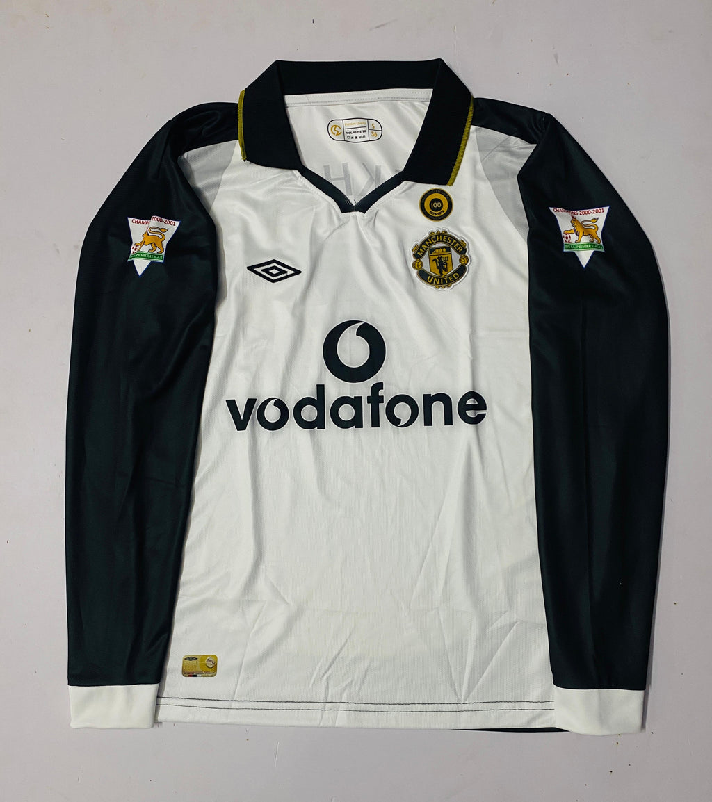 MAN UTD 2001/02 AWAY KIT POLO FULL SLEEVE -EMBROIDERY