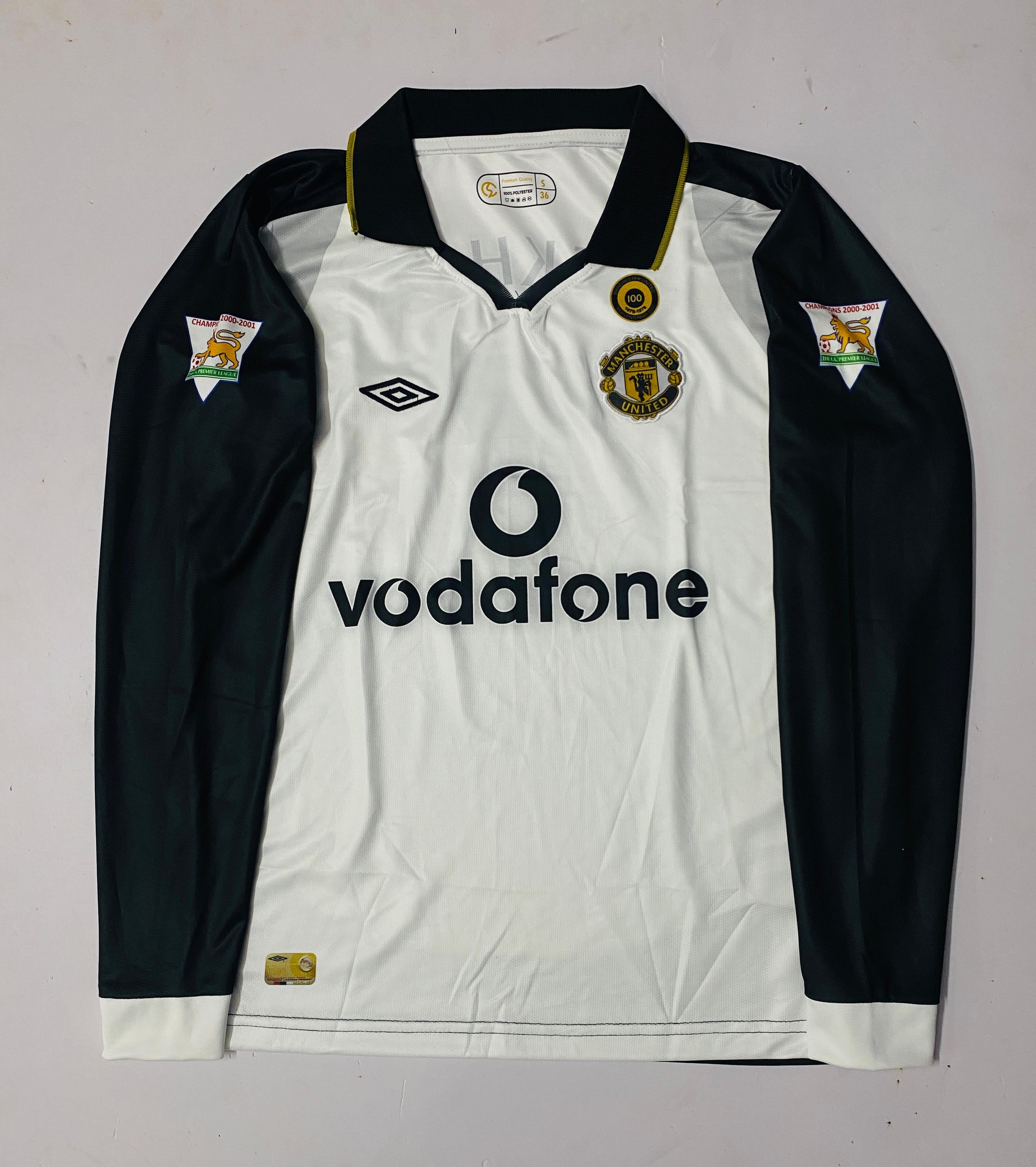 MAN UTD 2001/02 AWAY KIT POLO FULL SLEEVE -EMBROIDERY