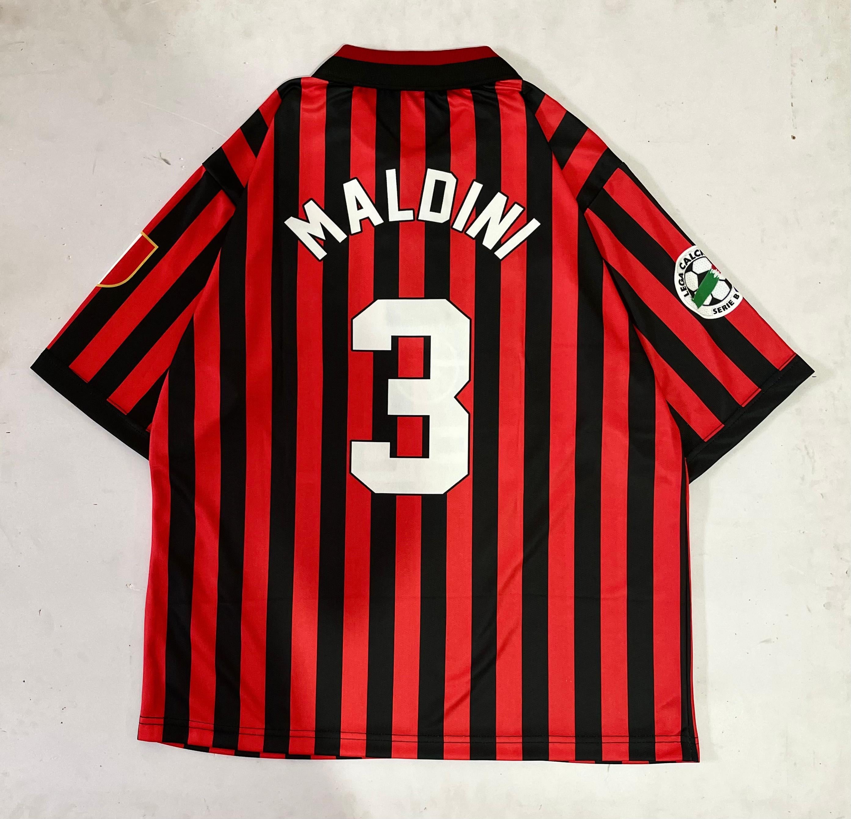 AC Milan Home 1999-2000 collared-embroidery Retro Kit.