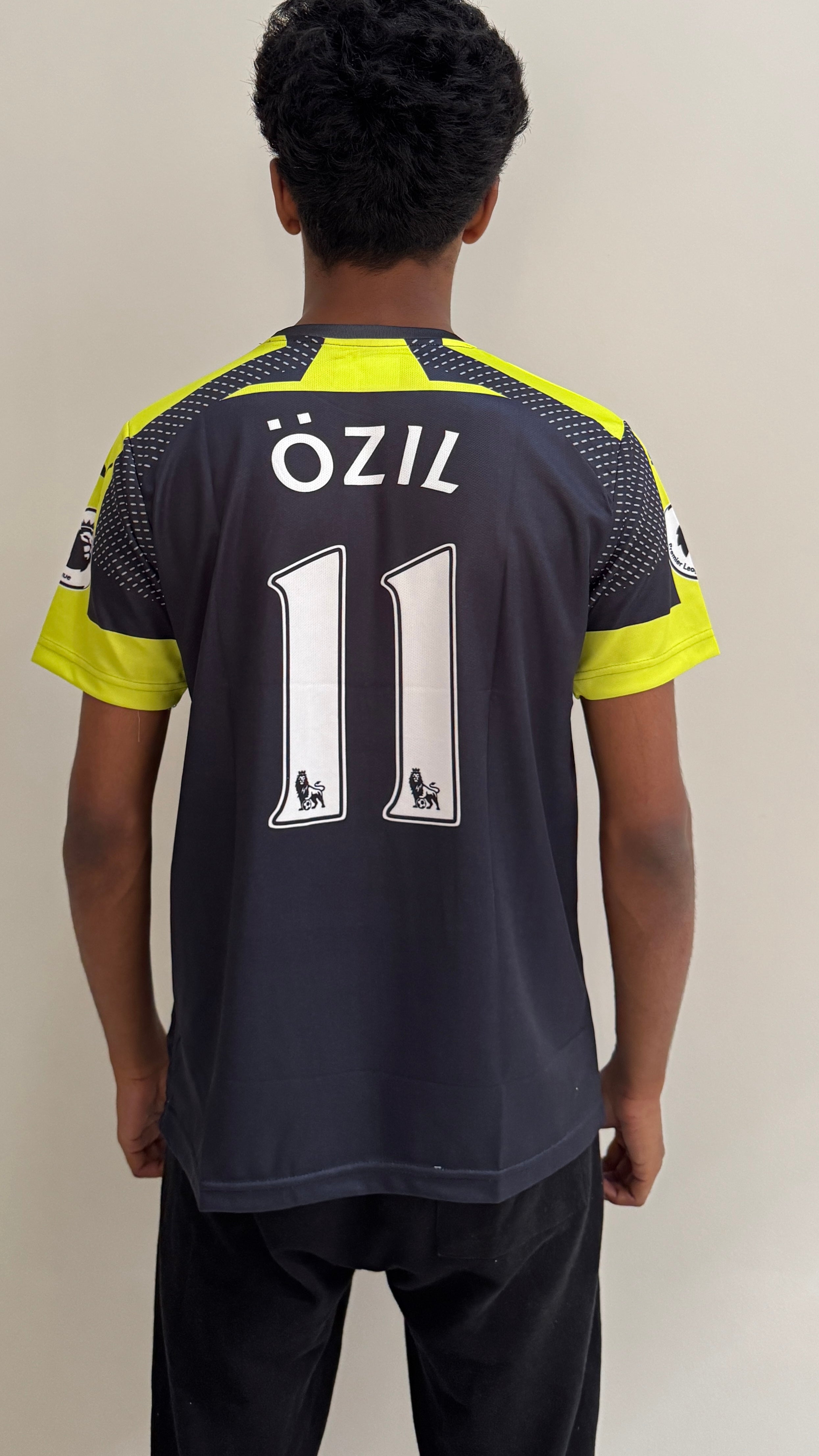 ARSENAL 2016/17 AWAY OZIL