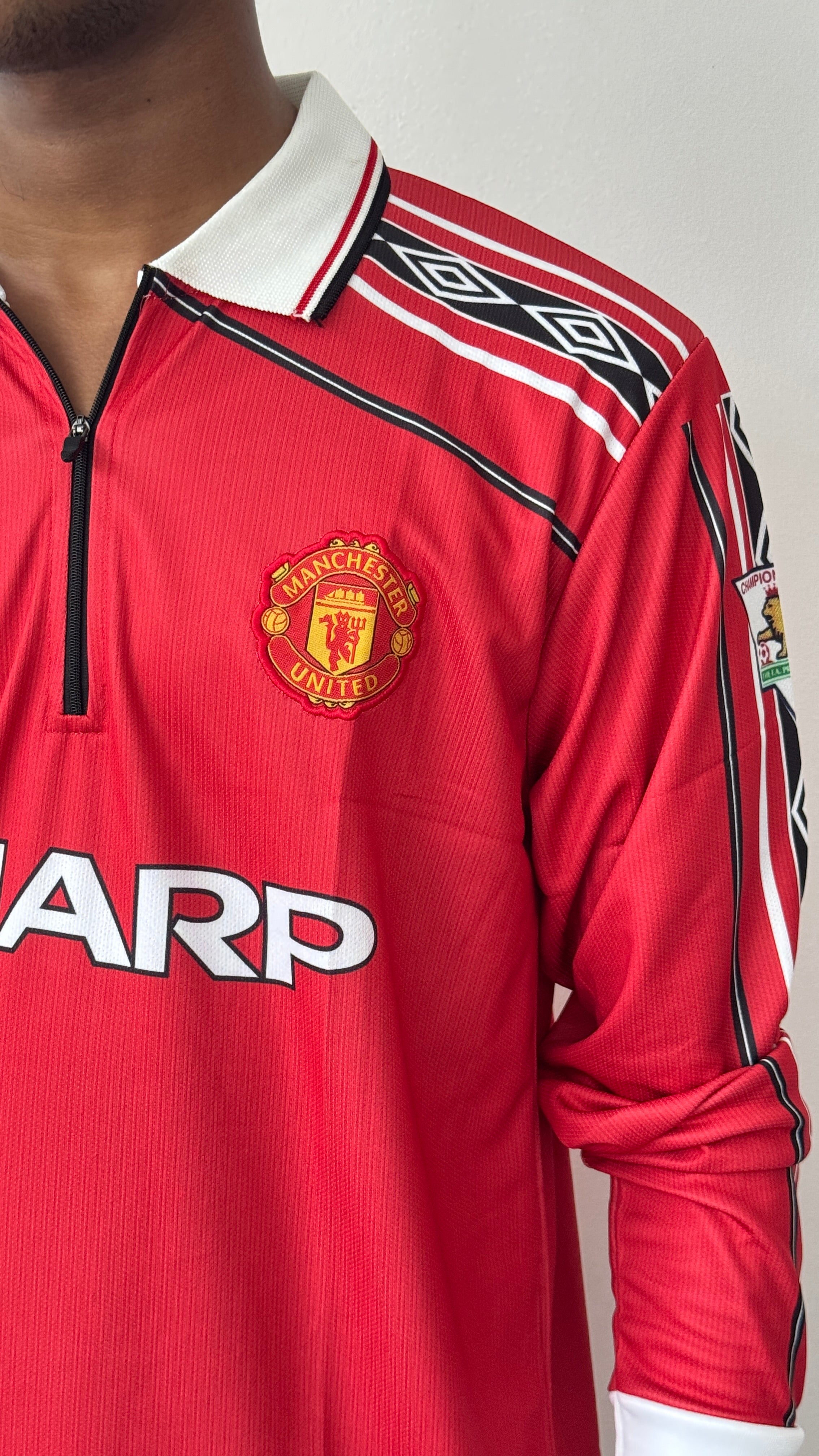 MAN UTD BECKHAM POLO FULL SLEVEE ZIP -EMBROIDERY