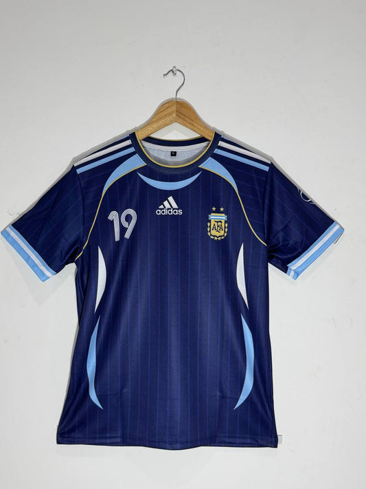 ARGENTINA AWAY MESSI-19