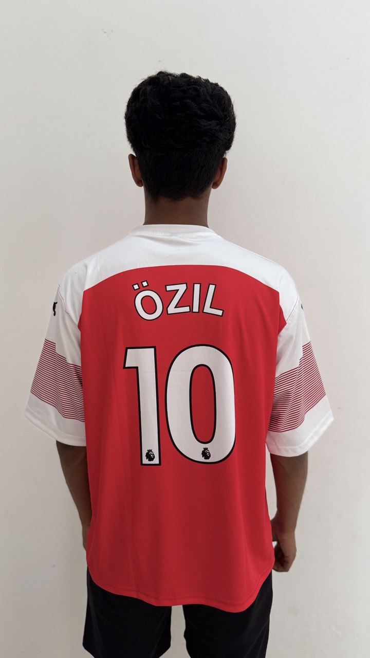 ARSENAL OZIL FIVE SLEEVE